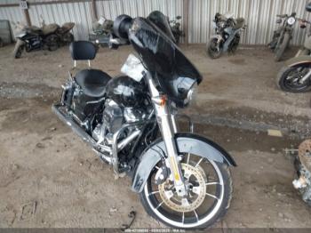  Salvage Harley-Davidson Flhx