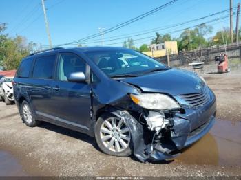  Salvage Toyota Sienna
