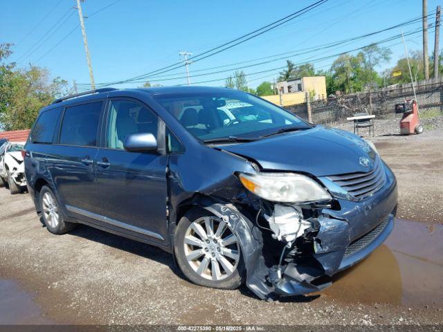  Salvage Toyota Sienna