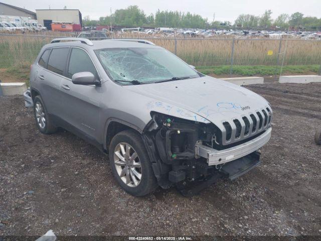  Salvage Jeep Cherokee