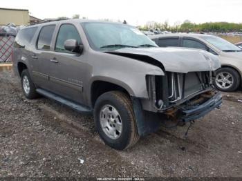 Salvage Chevrolet Suburban 1500