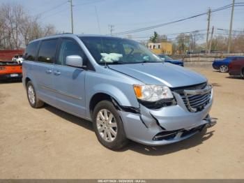  Salvage Chrysler Town & Country