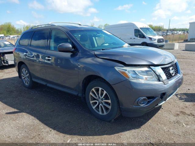  Salvage Nissan Pathfinder