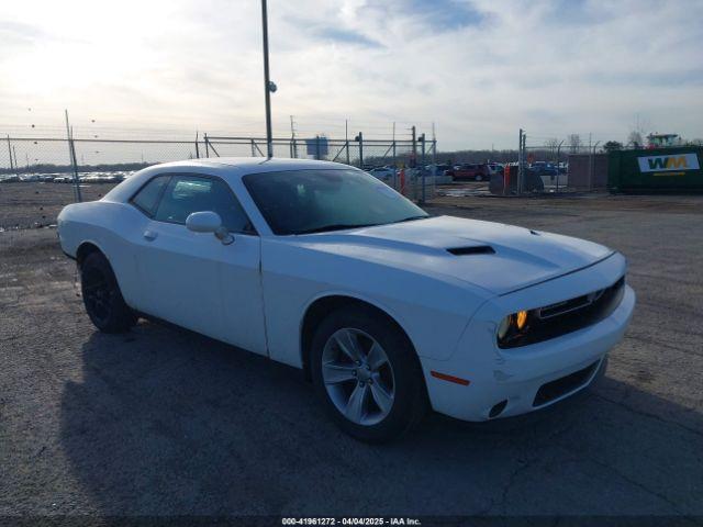  Salvage Dodge Challenger