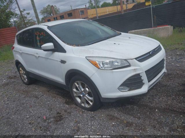  Salvage Ford Escape