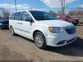  Salvage Chrysler Town & Country