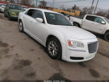  Salvage Chrysler 300