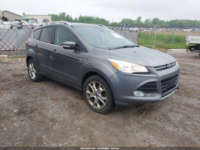  Salvage Ford Escape