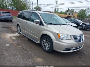  Salvage Chrysler Town & Country