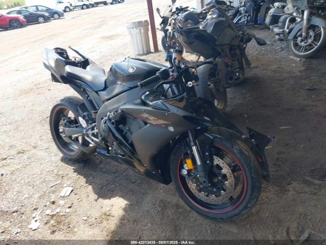  Salvage Yamaha Yzfr1