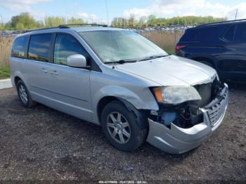  Salvage Chrysler Town & Country