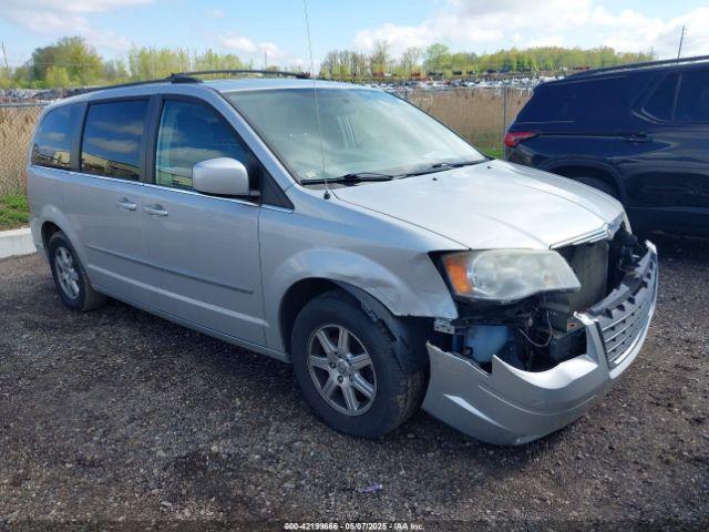  Salvage Chrysler Town & Country