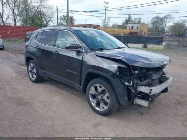  Salvage Jeep Compass
