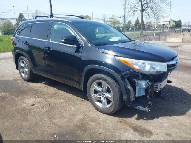  Salvage Toyota Highlander