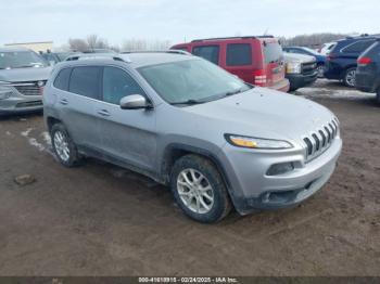  Salvage Jeep Cherokee