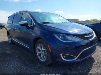  Salvage Chrysler Pacifica