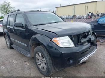  Salvage Nissan Pathfinder