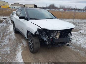 Salvage Jeep Compass