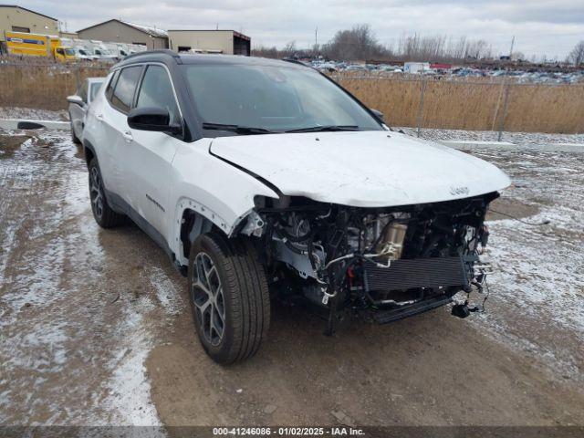  Salvage Jeep Compass