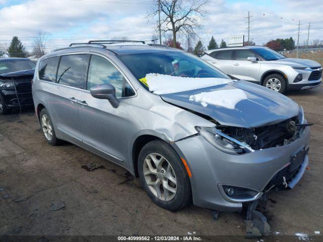  Salvage Chrysler Pacifica