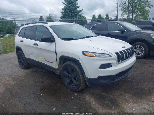  Salvage Jeep Cherokee