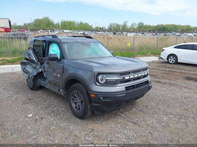  Salvage Ford Bronco