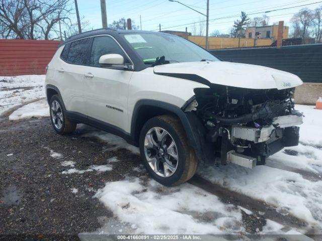  Salvage Jeep Compass
