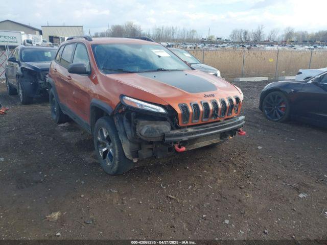  Salvage Jeep Cherokee