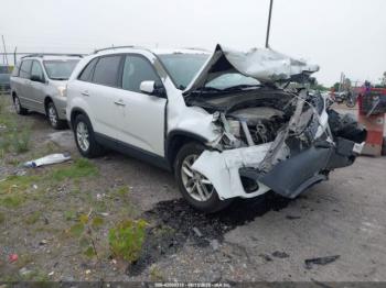  Salvage Kia Sorento