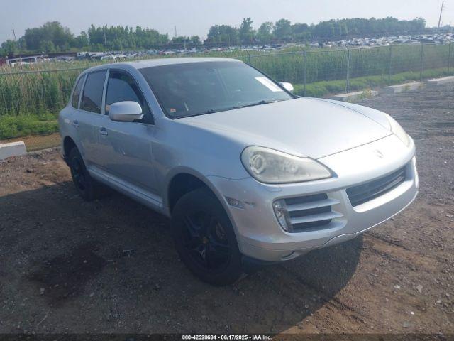  Salvage Porsche Cayenne