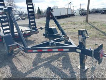  Salvage Behnke Trailer