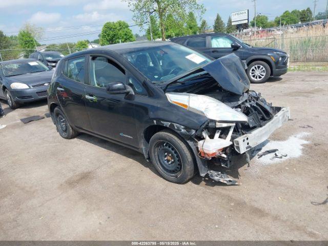  Salvage Nissan LEAF