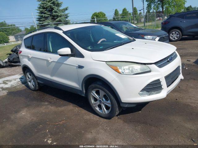  Salvage Ford Escape