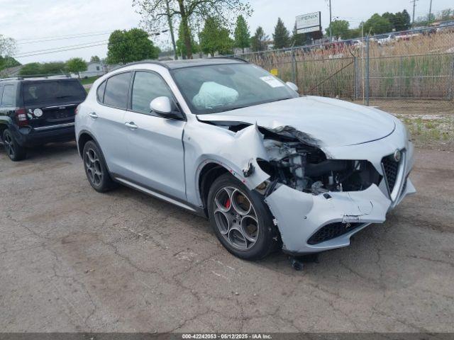  Salvage Alfa Romeo Stelvio