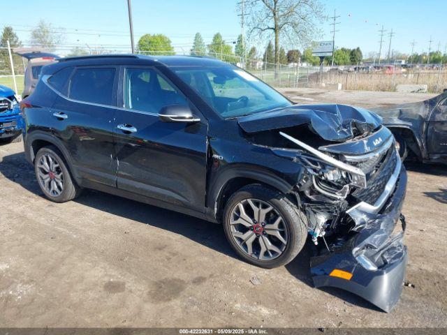  Salvage Kia Seltos