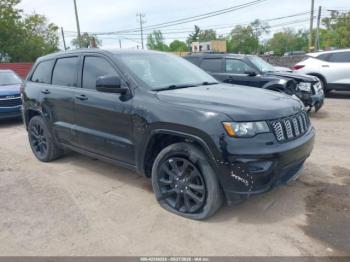  Salvage Jeep Grand Cherokee