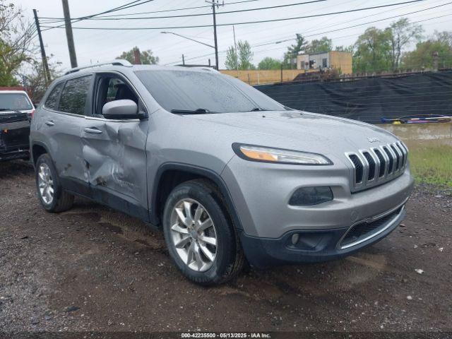  Salvage Jeep Cherokee