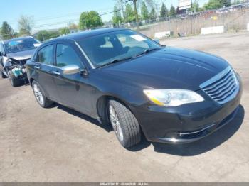  Salvage Chrysler 200