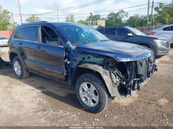  Salvage Jeep Grand Cherokee