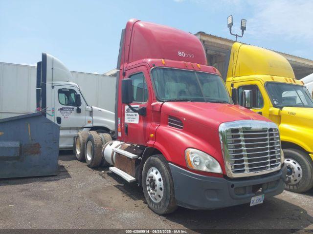 Salvage Freightliner Cascadia 113