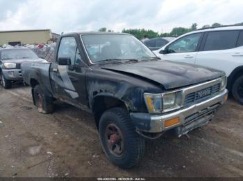  Salvage Toyota Pickup