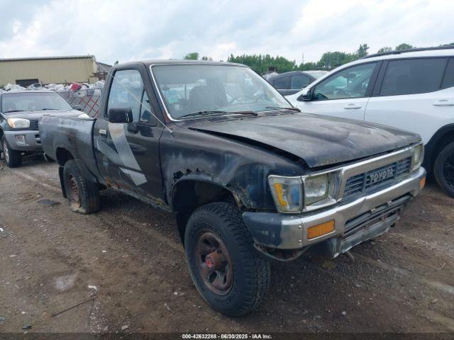  Salvage Toyota Pickup