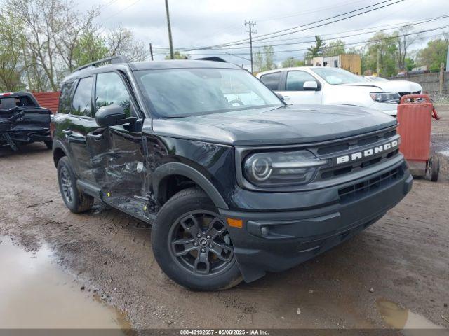 Salvage Ford Bronco