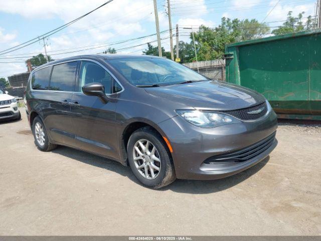  Salvage Chrysler Pacifica