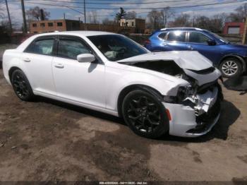  Salvage Chrysler 300