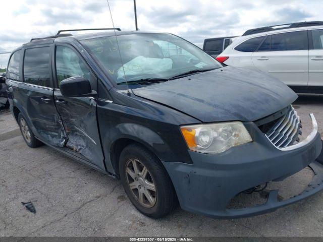  Salvage Chrysler Town & Country