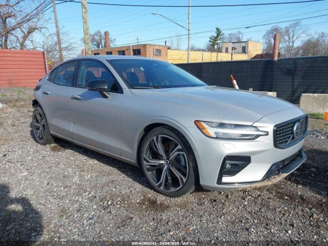  Salvage Volvo S60