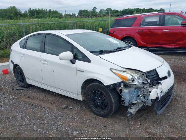  Salvage Toyota Prius