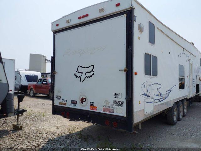  Salvage 5th Wheel Other
