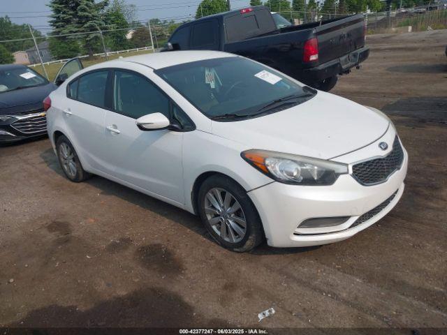  Salvage Kia Forte